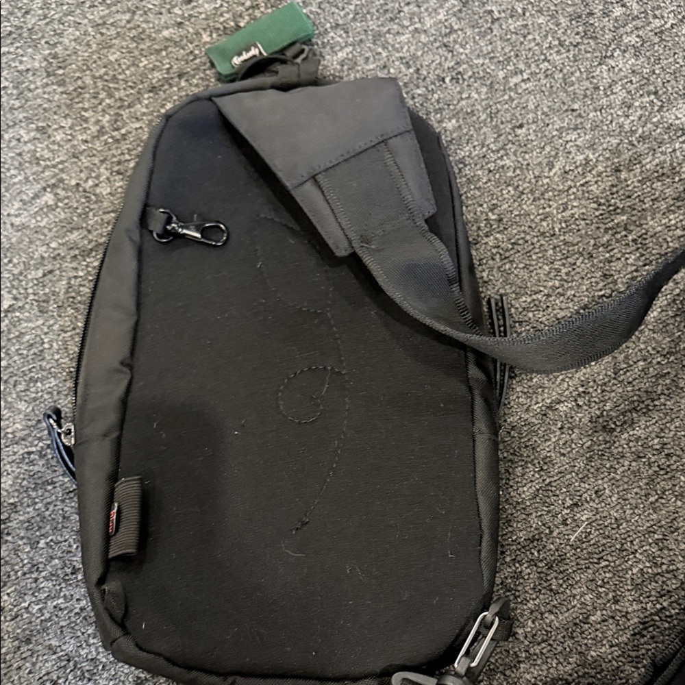 Sherpani Black and Cream Crossbody Bag - Picture 2 of 4